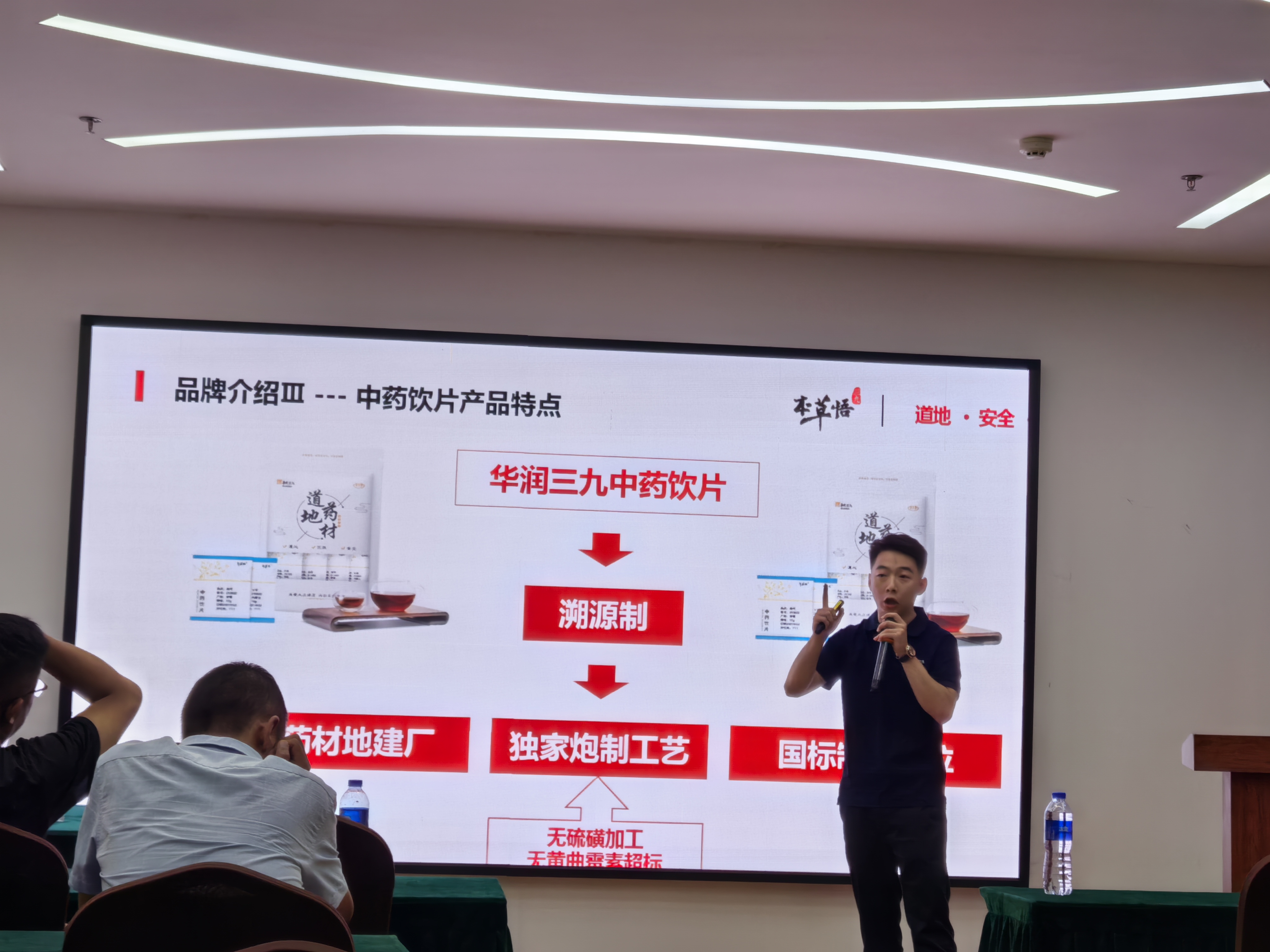 1758679513842668.jpg 1758679513842668.jpg